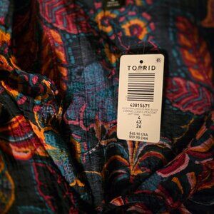 Torrid corinne set (shirt and pants) 4x